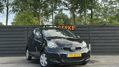 Zwart Gebruikt 2009 Toyota Aygo Hatchback | € 2.949 (Eerlijke prijs)