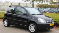Zwart Gebruikt 2000 Toyota Yaris Sol Hatchback | € 1.999 (Eerlijke prijs)