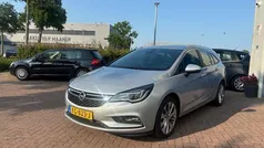 Grijs Gebruikt 2016 Opel Astra Innovation Stationwagen | € 7.999 (Goede deal)