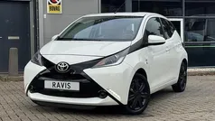 Gebruikt 2016 Toyota Aygo X-play Hatchback | € 7.950 (Eerlijke prijs)