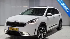 (ud) clear white s Gebruikt 2018 Kia Niro SUV | € 17.950 (Eerlijke prijs)