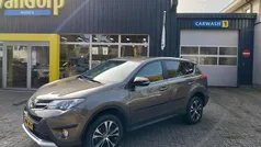 Bruin Gebruikt 2015 Toyota RAV4 Style SUV | € 21.995 (Eerlijke prijs)