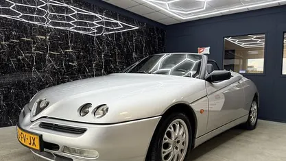Grijs Gebruikt 2000 Alfa Romeo Spider Cabriolet | € 4.650 (Eerlijke prijs)