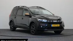 Zwart Gebruikt 2023 Dacia Jogger Extreme MPV | € 26.940 (Eerlijke prijs)