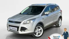 Moondust silver Gebruikt 2017 Ford Kuga Titanium SUV | € 15.745 (Eerlijke prijs)