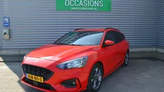 Rood Gebruikt 2021 Ford Focus ST-Line Stationwagen | € 22.900 (Eerlijke prijs)