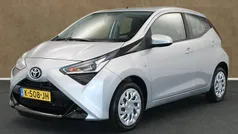 Gebruikt 2019 Toyota Aygo X-play Hatchback | € 11.645 (Eerlijke prijs)