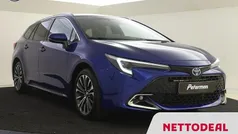 Blauw, metallic lak Gebruikt 2024 Toyota Corolla Edition Stationwagen | € 29.499 (Eerlijke prijs)