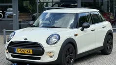 Wit Gebruikt 2018 Mini ONE Salt Hatchback | € 13.899 (Eerlijke prijs)