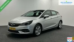 Grijs Gebruikt 2021 Opel Astra Edition Hatchback | € 13.000 (Eerlijke prijs)