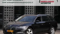 Zwart Gebruikt 2022 Skoda Superb Business Line Stationwagen | € 23.950 (Super prijs)