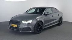 Grijs, metallic lak Gebruikt 2020 Audi A3 Sport Sedan | € 24.945 (Eerlijke prijs)