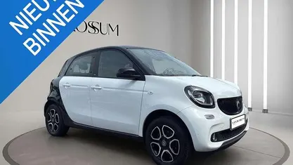 Overige Occasion 2015 Smart ForFour Passion Hatchback | € 9.975 (Eerlijke prijs)