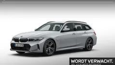 Grijs Gebruikt 2024 BMW 330 M Sport Stationwagen | € 48.795 (Eerlijke prijs)
