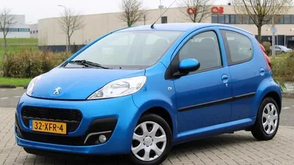 Occasion Peugeot 107 Active 68 PK (50 kW) 2012 Blauw Hatchback