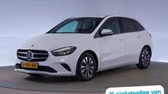 Gebruikt 2020 Mercedes B180 Luxury MPV | € 21.445 (Super prijs)