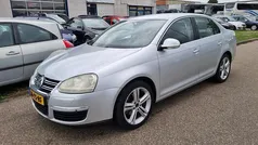 Grijs Gebruikt 2007 VW Jetta Comfortline Sedan | € 1.950 (Eerlijke prijs)