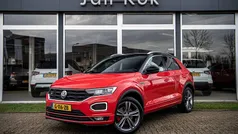 Rood Gebruikt 2020 VW T-Roc Business SUV | € 24.900 (Eerlijke prijs)
