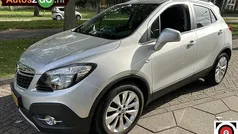 Grijs Gebruikt 2014 Opel Mokka Cosmo SUV | € 11.400 (Eerlijke prijs)