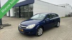 Blauw Gebruikt 2010 Opel Astra Edition Hatchback | € 3.950 (Goede deal)