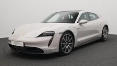 Gebruikt 2024 Porsche Taycan Sport Turismo Sedan | € 84.750 (Eerlijke prijs)