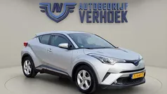 Grijs Gebruikt 2017 Toyota C-HR SUV | € 17.700 (Eerlijke prijs)