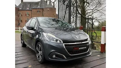 Occasion 2016 Peugeot 208 GT-line Hatchback | € 5.990 (Eerlijke prijs)