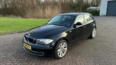 Zwart, metallic lak Gebruikt 2007 BMW 116 Hatchback | € 3.199 (Eerlijke prijs)