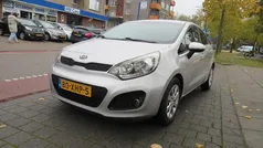Grijs Gebruikt 2012 Kia Rio Hatchback | € 4.950 (Eerlijke prijs)