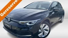 Zwart Gebruikt 2020 VW Golf VII Style Hatchback | € 25.750 (Eerlijke prijs)