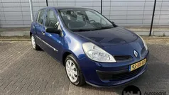 Blauw Gebruikt 2007 Renault Clio II Business Hatchback | € 2.995 (Eerlijke prijs)