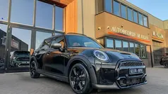 Gebruikt 2022 Mini Cooper S Resolute Edition Hatchback | € 32.950 (Eerlijke prijs)
