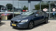 Blauw Gebruikt 2020 Volvo V40 Stationwagen | € 17.945 (Eerlijke prijs)