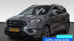 Grijs Gebruikt 2018 Ford Kuga ST-Line SUV | € 16.940 (Eerlijke prijs)