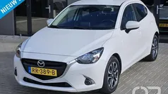 Wit Gebruikt 2018 Mazda 2 Dynamic Hatchback | € 13.949 (Eerlijke prijs)