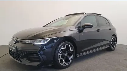 Gebruikt 2025 VW Golf VIII R-line Hatchback | € 37.950 (Eerlijke prijs)