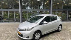 Grijs Gebruikt 2012 Toyota Yaris Hatchback | € 7.950 (Eerlijke prijs)