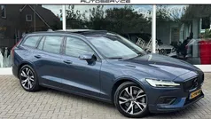 Blauw Gebruikt 2019 Volvo V60 Inscription Stationwagen | € 25.649 (Eerlijke prijs)