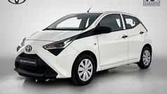 Wit Gebruikt 2021 Toyota Aygo Hatchback | € 11.950 (Eerlijke prijs)