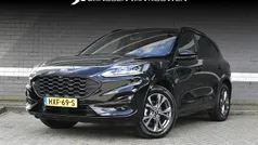 Zwart Gebruikt 2023 Ford Kuga ST-Line SUV | € 29.895 (Goede deal)