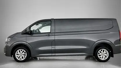 Grijs (metallic) Occasion 2024 VW Transporter Van | € 45.945 (Eerlijke prijs)