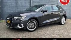 Grijs Gebruikt 2023 Audi A3 Sportback Advanced Hatchback | € 25.900 (Goede deal)