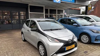 Occasion Toyota Aygo 69 PK (50 kW) 2018 Grijs Hatchback