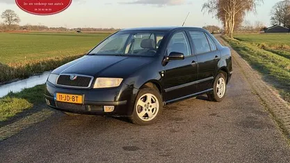 Zwart Gebruikt 2002 Skoda Fabia Classic Sedan | € 1.250 (Goede deal)