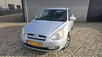 Occasion Hyundai Accent Dynamiq 97 PK (71 kW) 2006 Grijs Hatchback