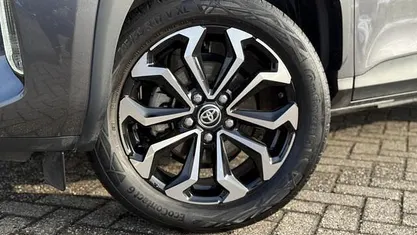 Occasion 2025 Toyota Yaris Cross Active SUV | € 29.900 (Eerlijke prijs)