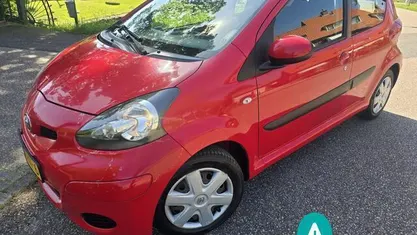 Occasion Toyota Aygo Comfort 68 PK (50 kW) 2010 Rood Hatchback