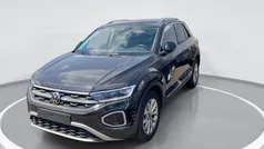 Gebruikt 2023 VW T-Roc Style SUV | € 26.840 (Eerlijke prijs)
