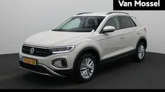 Grijs Gebruikt 2022 VW T-Roc Life SUV | € 23.900 (Eerlijke prijs)