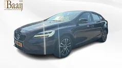 Zwart Gebruikt 2019 Volvo V40 Stationwagen | € 15.450 (Eerlijke prijs)